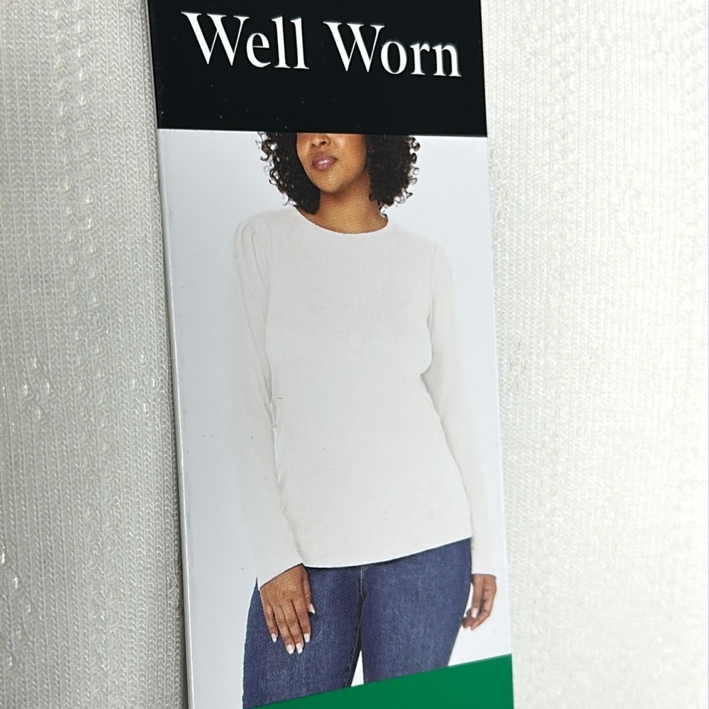 WELL WORN Ladies' Long Sleeve Crewneck Top, Cream Large Diamond poked NWT
